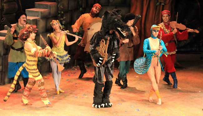 50117075. México D.F.- El Ballet de la Ciudad de México conmemoró el 20 aniversario de su versión de “Pedro y el Lobo”, obra creada a partir de la magistral música del ruso Sergéi Prokófiev, en el Teatro Helénico.  NOTIMEX/FOTO/FRANCISCO GARCÍA/FGV/SPO/